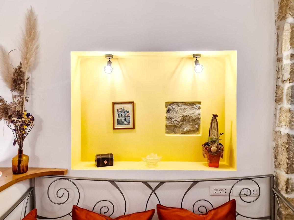 Jackie'S Little Stone House Apartment Split Exterior photo